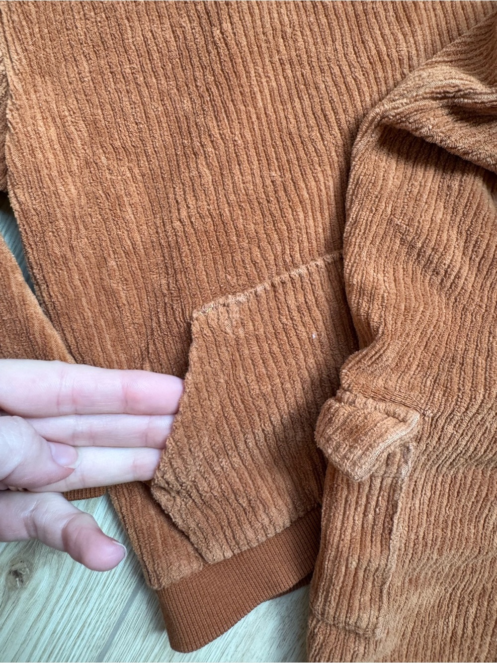 old navy corduroy bear outfit size 12-18 months - Picture 3 of 5